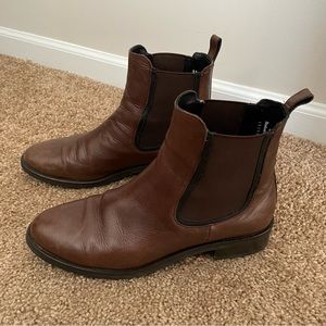 Thursday Chelsea Boots